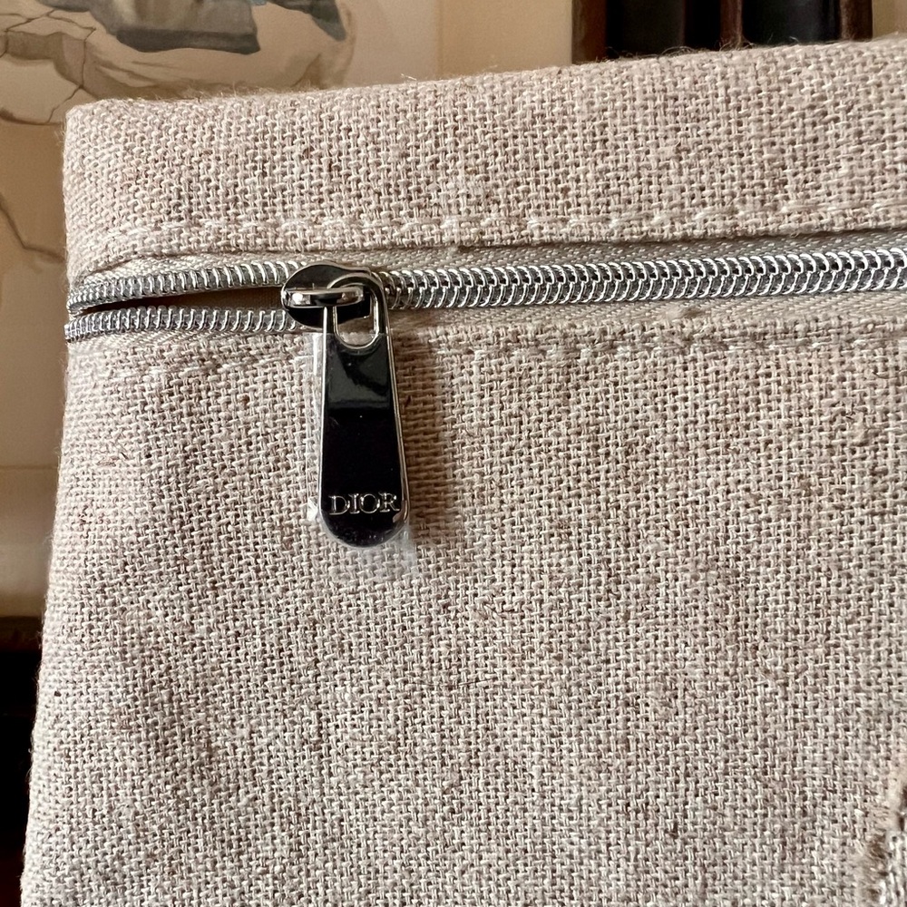 NIB Authentic DIOR Trousse Pouch NEW Beauty Pouch - Picture 6 of 10